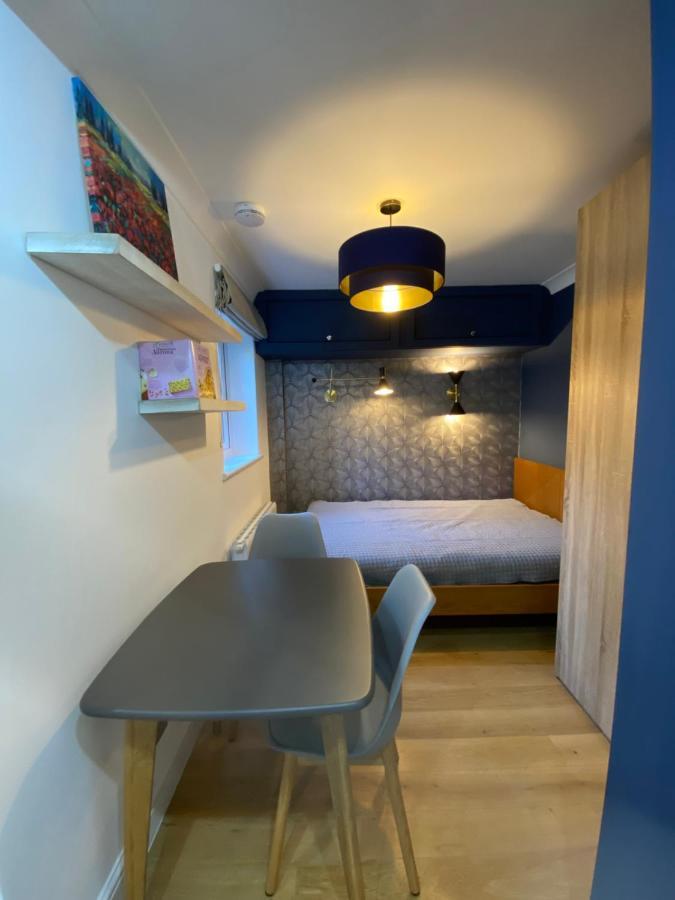 Stylish 1-Bed Studio London Exterior photo